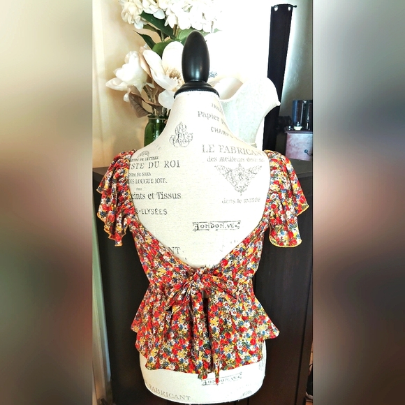 Willow & Root Vibrant Floral Blouse - Picture 3 of 6